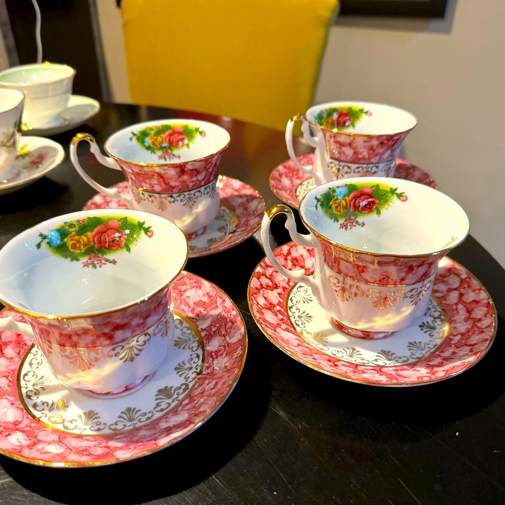 Set of 4 Imperial design pink teacups 50s Japan